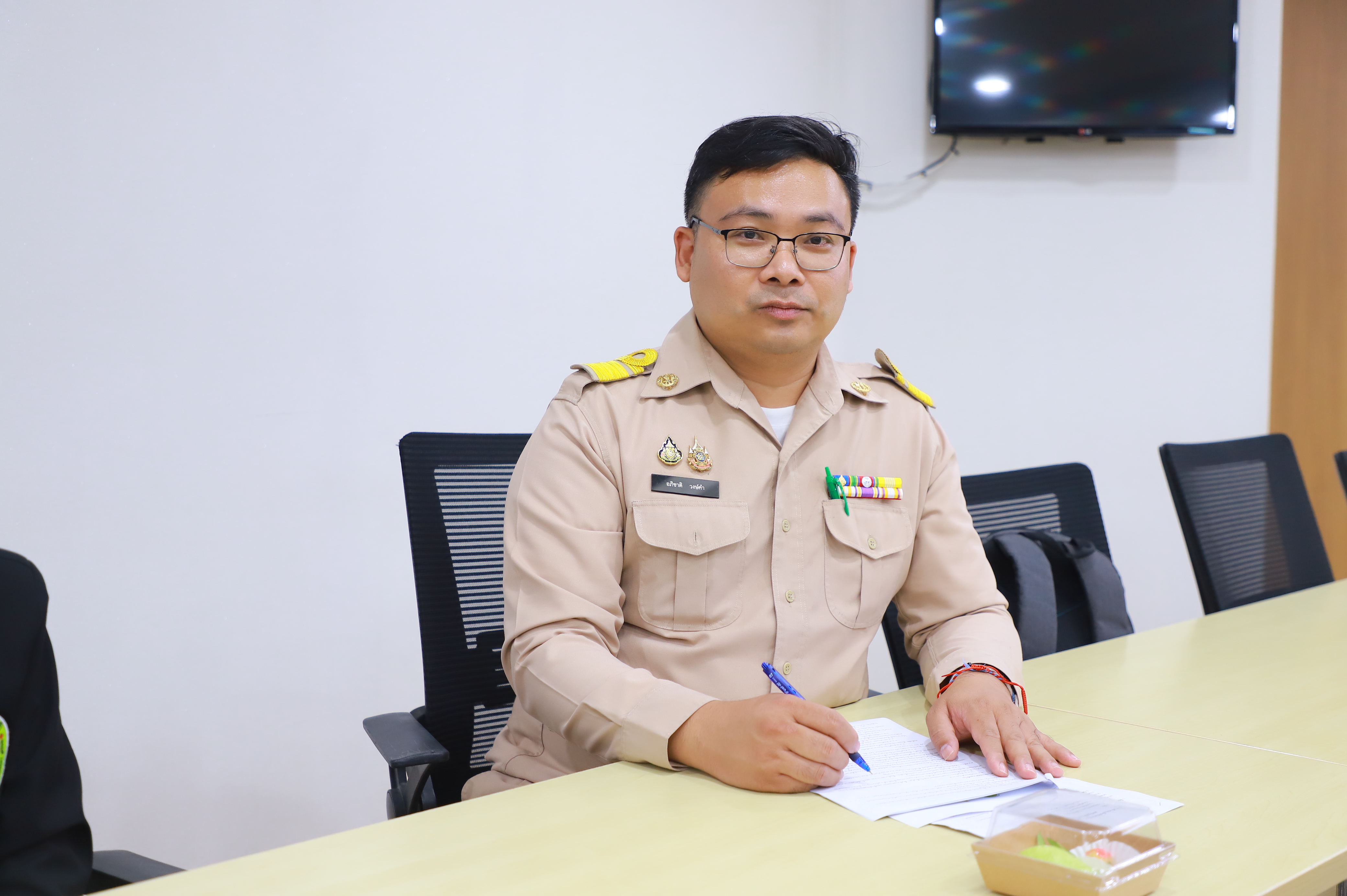 title - ส.ป.ก. ร่วมประชุมกับกระทรวงทรัพยากรธรรมชาติและสิ่งแวดล้อม หารือแนวทางการพัฒนาระบบตรวจสอบแหล่งที่มาของผลผลิตทางการเกษตร และการส่งเสริมการนำเศษวัสดุทางการเกษตรไปใช้ประโยชน์